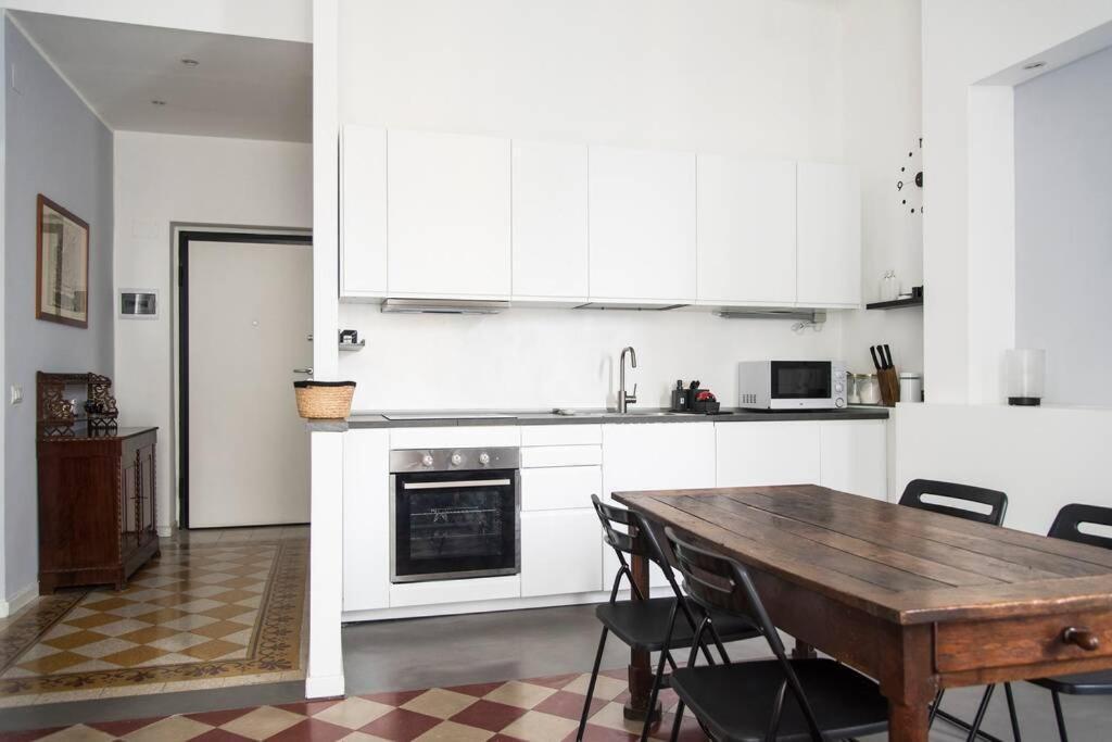 Mico 1 Bedroom Apartment - Youhosty Милан Экстерьер фото